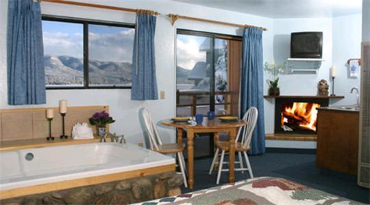 Big Bear Lakefront Lodge Habitación foto